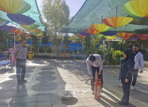 کرج | اجرای مانور اطفاء حریق در مرکز اعصاب و روان مهرورزان صبا گستر