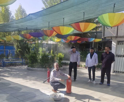 کرج | اجرای مانور اطفاء حریق در مرکز اعصاب و روان مهرورزان صبا گستر