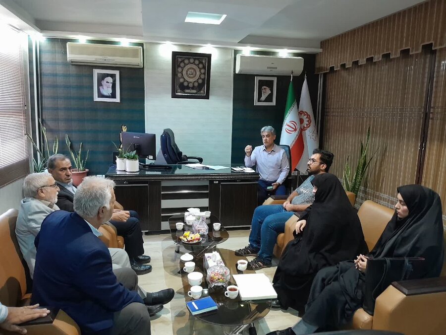 دیدار اعضای هیات مدیره موسسه خیریه کریمه مجاهدی با مدیرکل بهزیستی قم