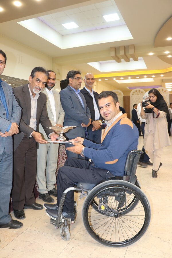 گزارش تصویری مراسم تجلیل از پارا المپیکی های کرمان