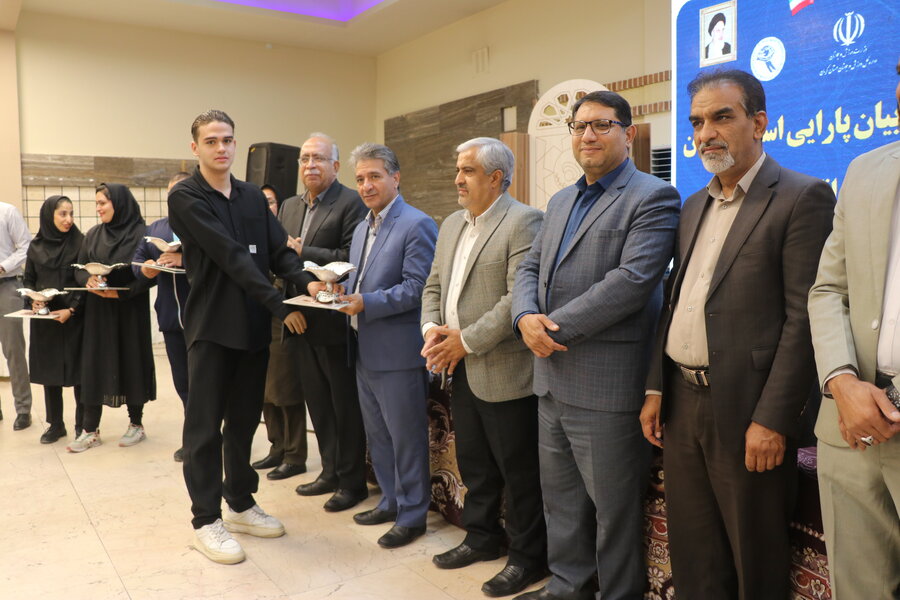 از پارا المپیکی های کرمان تجلیل شد