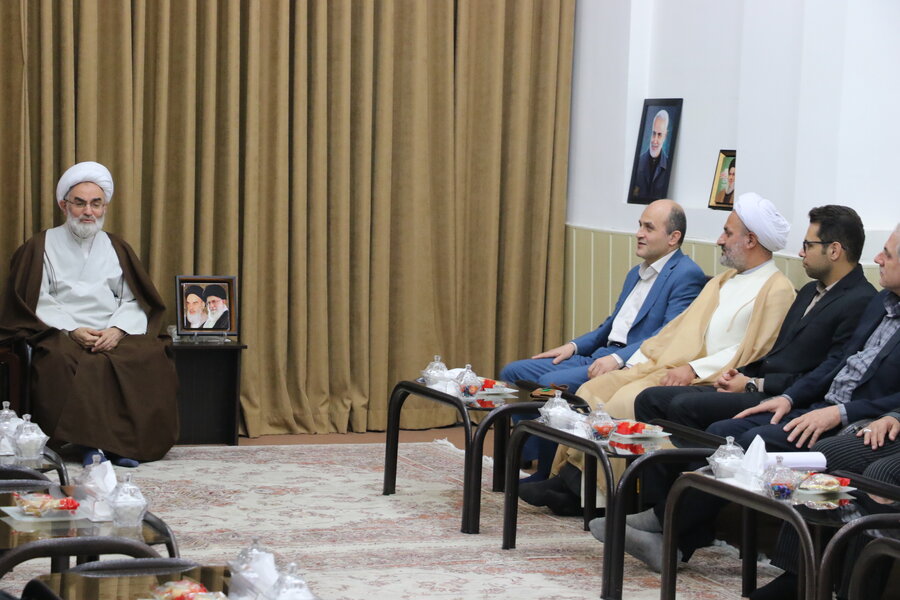 دیدار مدیر کل و کارکنان بهزیستی گیلان با نماینده ولی فقیه در استان و امام جمعه رشت