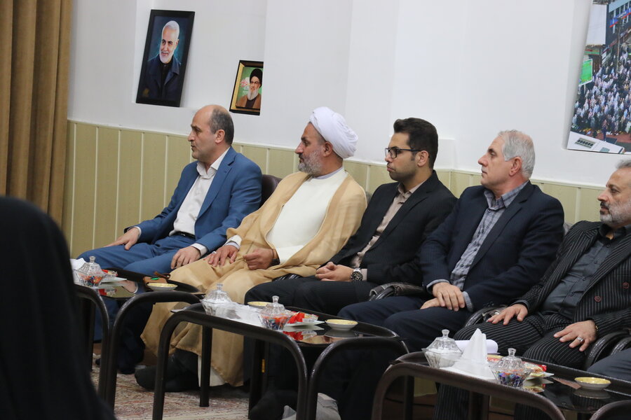 دیدار مدیر کل و کارکنان بهزیستی گیلان با نماینده ولی فقیه در استان و امام جمعه رشت