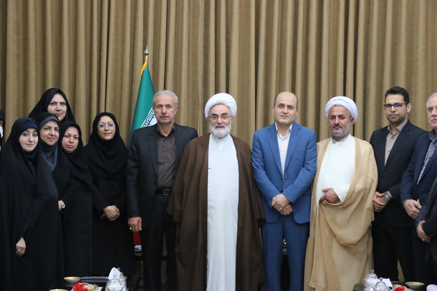 دیدار مدیر کل و کارکنان بهزیستی گیلان با نماینده ولی فقیه در استان و امام جمعه رشت