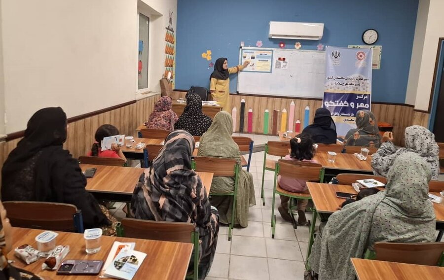 یک شنبه های سالمندی در مرکز مهر و گفتگو / افزایش آگاهی برای زندگی کیفیت