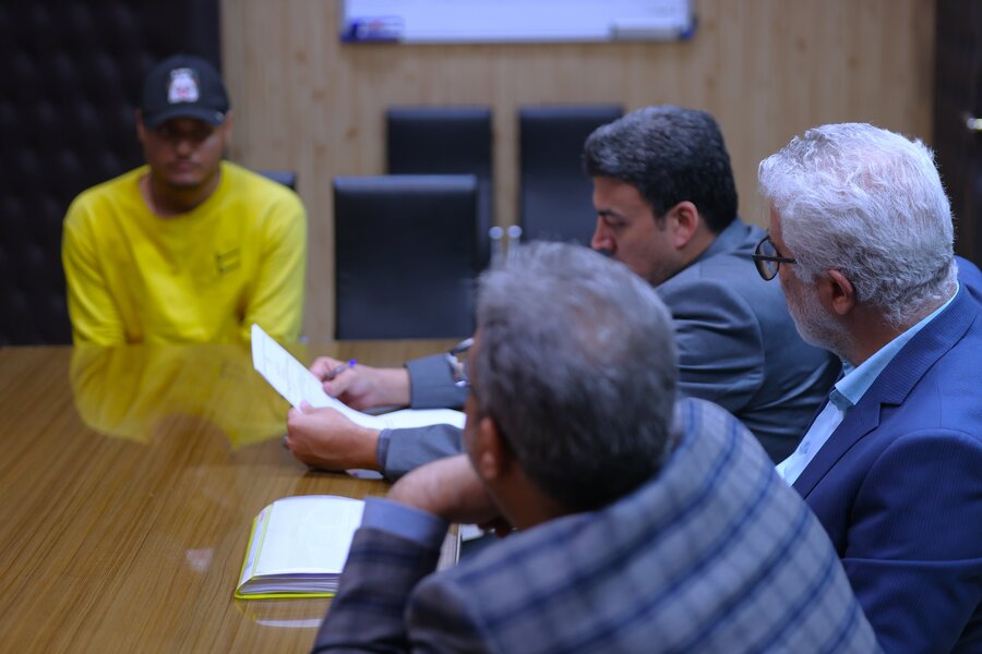 دیدار چهره به چهره بازرس کل امور تعاون و رفاه اجتماعی سازمان بازرسی کل کشور با جامعه هدف سازمان بهزیستی