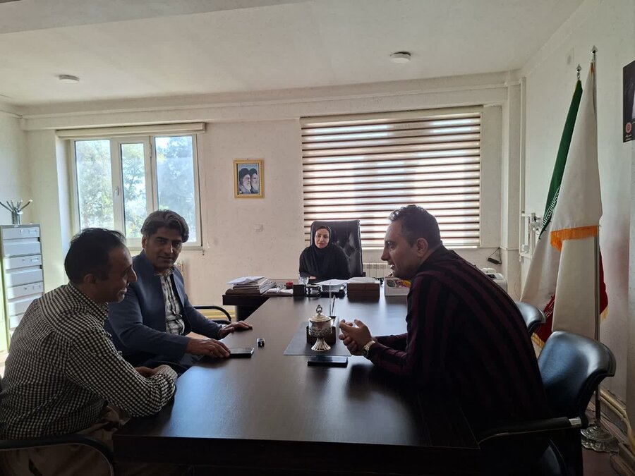 دانش‌آموزان تحت پوشش بهزیستی کامیاران از خدمات آموزشی بنیاد قلم‌چی بهره‌مند می‌شوند
