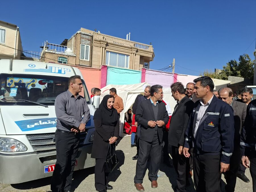 مانور پدافند غیرعامل در دبیرستان فاطمهالزهرا (س) کامیاران برگزار شد