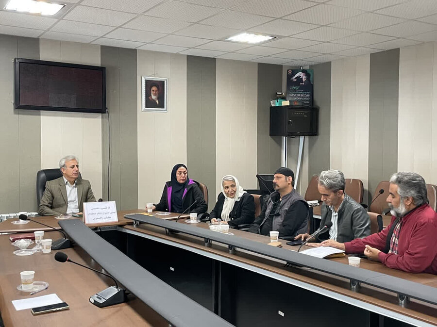 کارگروه تخصصی نهمین جشنواره تئاتر معلولین زاگرس در قروه برگزار شد
