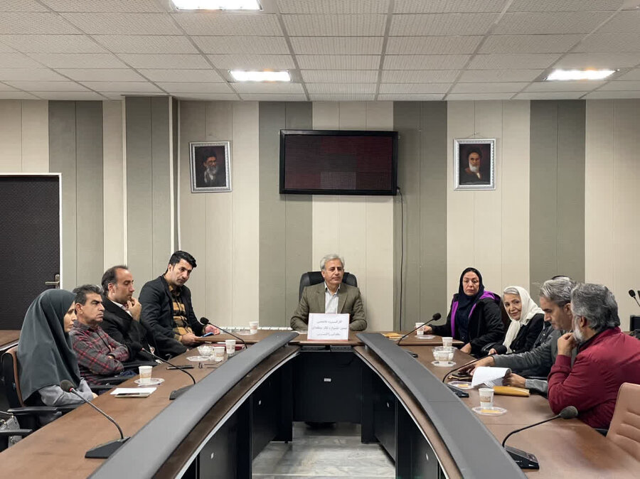 کارگروه تخصصی نهمین جشنواره تئاتر معلولین زاگرس در قروه برگزار شد