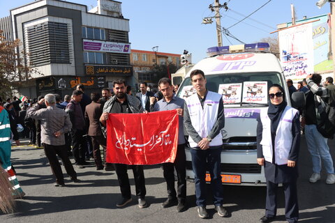 حضور گسترده مدیر کل و کارکنان در راهپیمایی باشکوه ۱۳ آبان