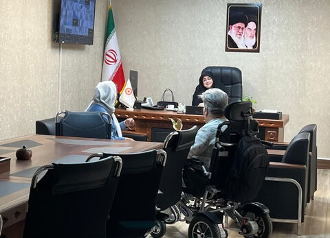 ساوجبلاغ | در راستای تحقق اصل تکریم ارباب رجوع / ملاقات مردمی رئیس بهزیستی با جامعه هدف