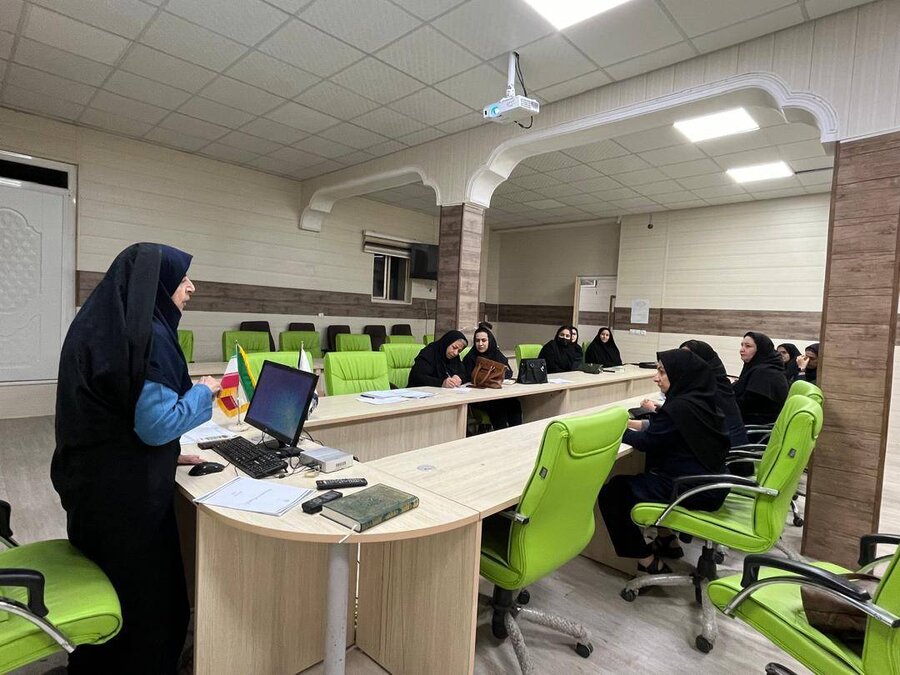 بهبهان|برگزاری جلسه توجیهی طرح غربالگری سلامت جسمی بانوان سرپرست خانوار