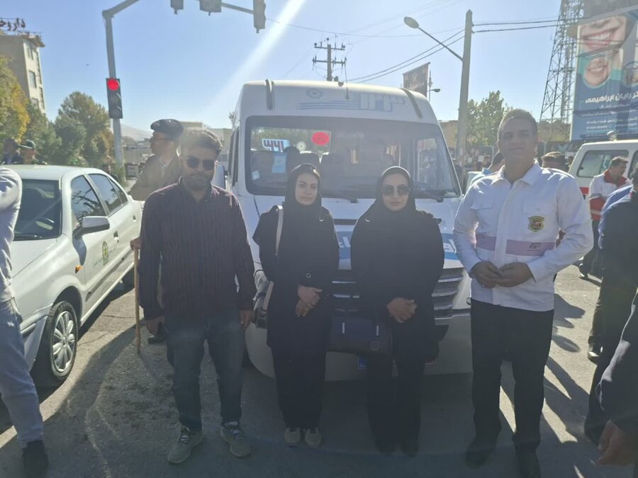 حضور گسترده مدیرکل و کارکنان بهزیستی کردستان در راهپیمایی یوم‌الله ۱۳ آبان