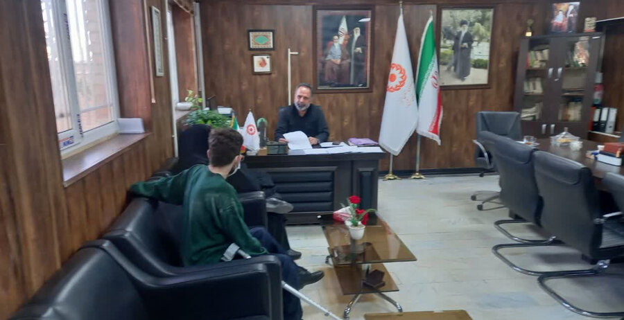 اشتهارد | ملاقات رئیس اداره بهزیستی شهرستان اشتهارد با جامعه هدف محترم