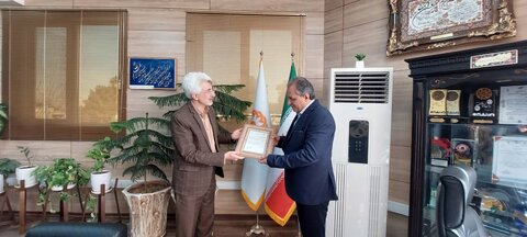 تجلیل از هشت نفر از بازنشستگان بهزیستی فارس در مراسمی صمیمی با حضور مدیرکل