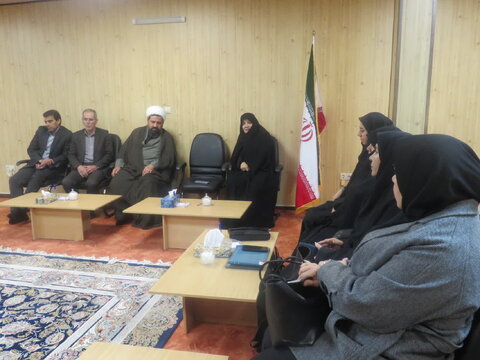 گزارش تصویری| دیدار مدیرکل بهزیستی البرز با امام جمعه شهرستان چهارباغ