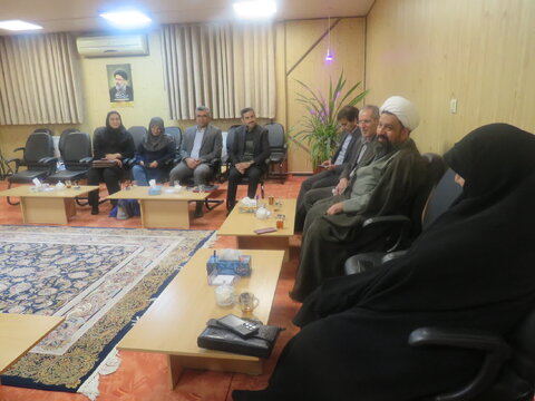 گزارش تصویری| دیدار مدیرکل بهزیستی البرز با امام جمعه شهرستان چهارباغ