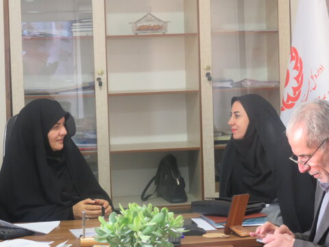 بازدید مدیرکل بهزیستی استان البرز از اداره بهزیستی چهارباغ و بررسی ظرفیت‌های استقرار اورژانس اجتماعی