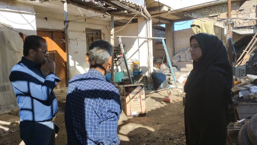 اهدای اقلام ضروری به دو خانوار تحت  پوشش بهزیستی گلستان