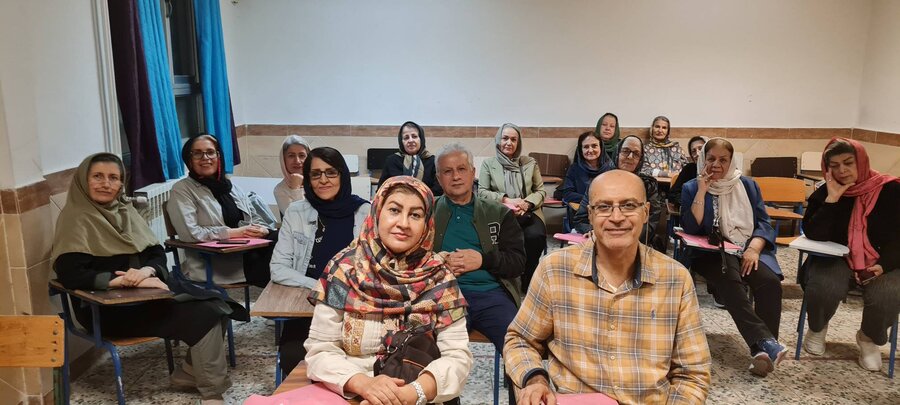 پنجمین نشست مهر و گفتگو  با حضور بازنشستگان و افراد +۶۰سال در رشت تشکیل شد