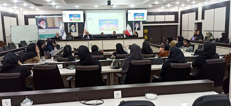 کارگاه آموزشی مداخله اورژانس اجتماعی در آسیب‌های کودکان در سنندج برگزار شد
