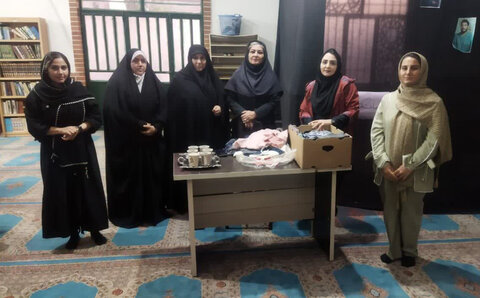 کرج | کارگاه قصه‌خوانی و مهارت‌های زندگی در منطقه کم‌برخوردار سهرابیه برگزار شد