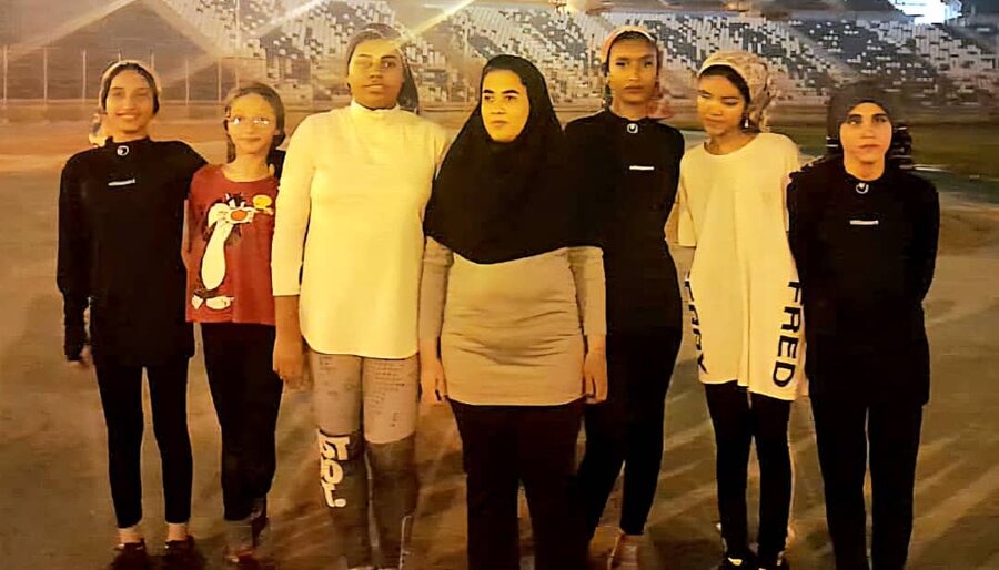  رقابت ورزشی دانش‌آموزان نابینا و کم‌بینای بندرعباس به مناسبت روز دانش‌آموز