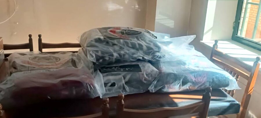 چهار تخته پتو ، هدیه خیًر شاهین دژی به تامین جهیزیه زوجین جوان تحت پوشش بهزیستی شهرستان