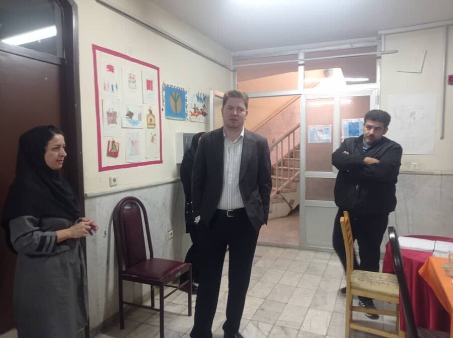 فیروزکوه | بازدید سرزده دادستان از مراکز توانبخشی(دختران نیلوفر) و مرکز شبانه‌روزی (دختران آفتاب نساء)