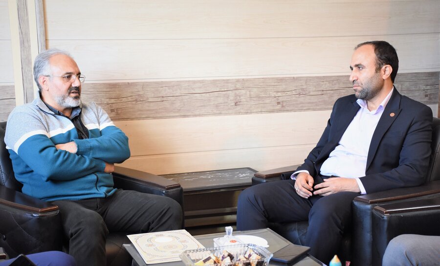 دیدار رئیس هیئت ناشنوایان استان با مدیرکل بهزیستی