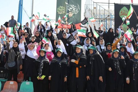 شهر قدس | ۵ هزار دانش‌آموز در ورزشگاه شهدا علیه استکبار جهانی فریاد زدند/ تقدیر از دانش‌آموزان نخبه 