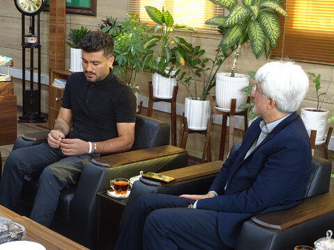 تقدیر مدیرکل بهزیستی فارس از وحید بهمنی؛ جوانی که دلش برای محله‌های محروم می‌تپد