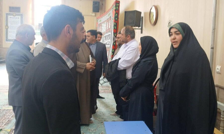 میز خدمت بهزیستی چایپاره در نماز جمعه