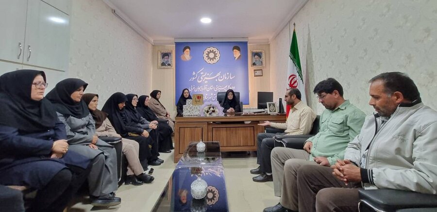 ​گردهمایی صمیمانه کارکنان بهزیستی چالدران در آیین تکریم مسئول پیشین