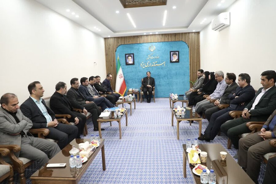 نشست مدیرکل بهزیستی استان یزد با معاون سیاسی، امنیتی و اجتماعی استاندار برگزار شد