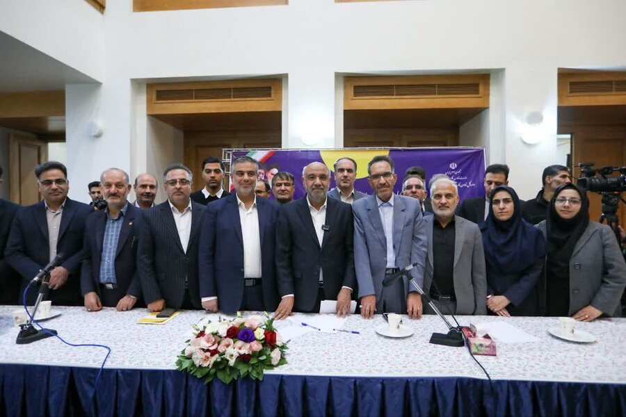 نشست شورای اداری شهرستان خمین با حضور وزیر تعاون، کار و رفاه اجتماعی برگزار شد .