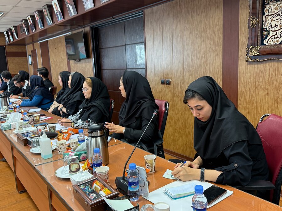 برگزاری جلسه آموزشی با محوریت آشنایی با حقوق اطفال و نوجوانان در بهزیستی استان تهران  