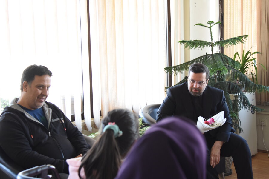 نور خدمت در بهزیستی تهران؛ مدیران میان مردم ایستادند