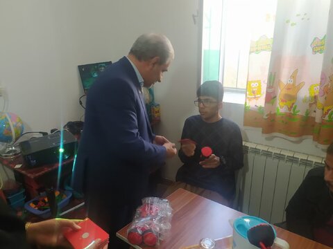 بازدید مدیرکل بهزیستی کردستان از مدرسه دانش‌آموزان با نیازهای ویژه در روستای قلعه‌جی سروآباد