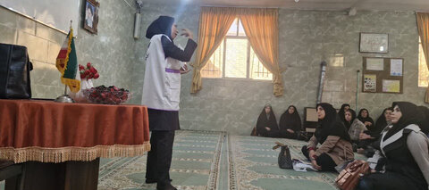 دوره آموزشی با محوریت "خودمراقبتی روانی و آگاه‌سازی خانواده‌ها" برگزار شد