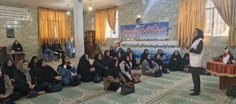 دوره آموزشی با محوریت "خودمراقبتی روانی و آگاه‌سازی خانواده‌ها" برگزار شد