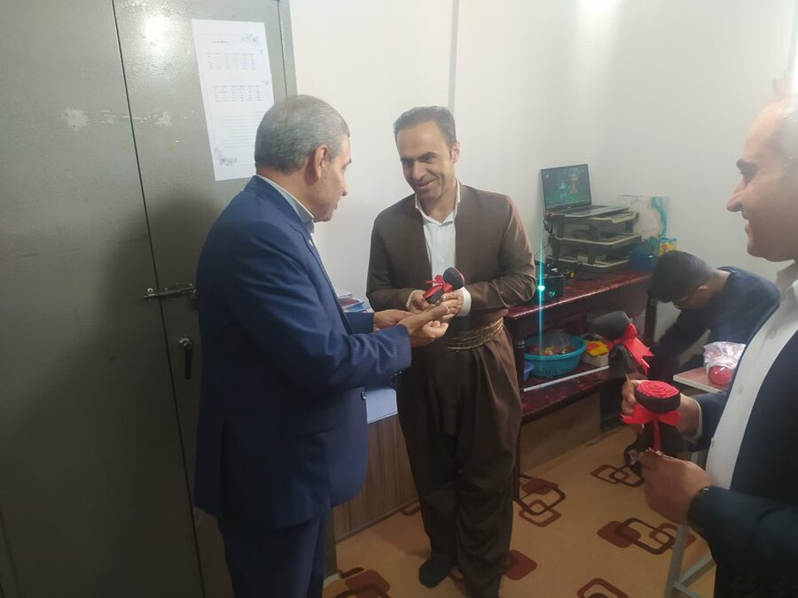بازدید مدیرکل بهزیستی کردستان از مدرسه دانش‌آموزان با نیازهای ویژه در روستای قلعه‌جی سروآباد