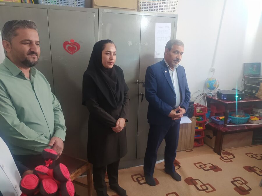بازدید مدیرکل بهزیستی کردستان از مدرسه دانش‌آموزان با نیازهای ویژه در روستای قلعه‌جی سروآباد