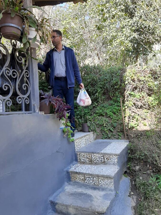 رودسر | توزیع بسته های معیشتی در اشکورات بخش رحیم آباد شهرستان رودسر