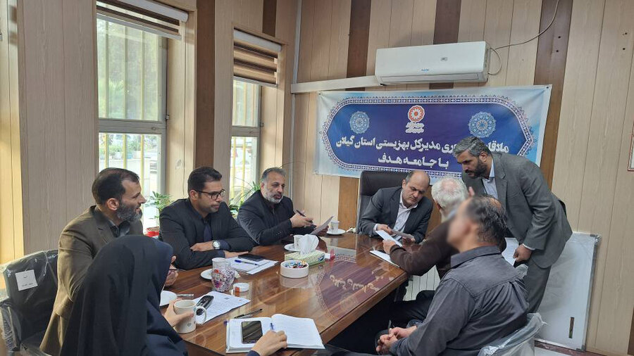 ملاقات مردمی  مدیرکل  بهزیستی گیلان با مراجعین و جامعه هدف استان