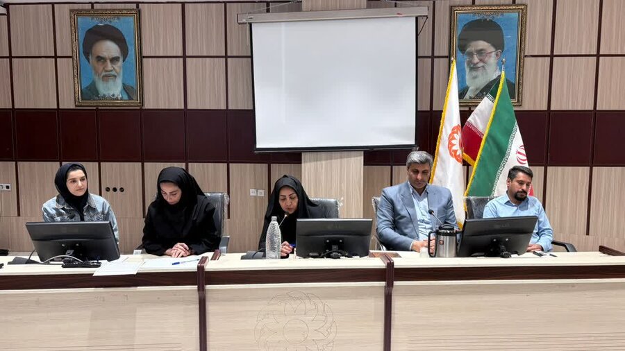 نشست تخصصی مراکز مثبت زندگی با حضور مدیرکل و معاون مشارکت‌های مردمی بهزیستی گلستان برگزار شد