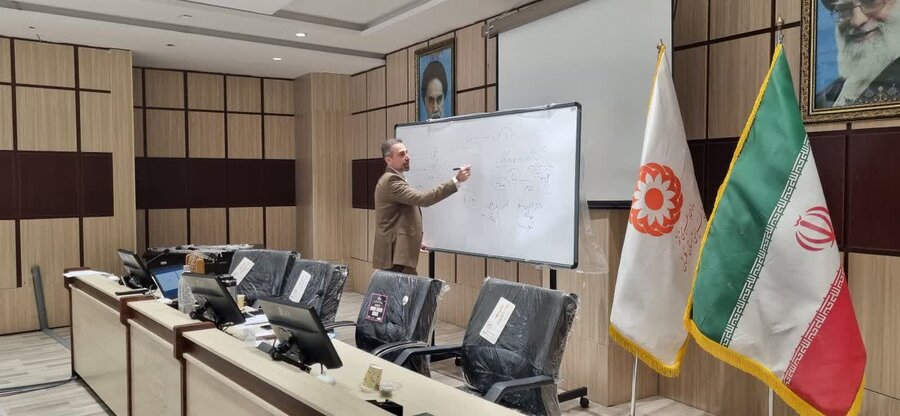 دوره‌های افزایش رضایت‌مندی کارکنان در بهزیستی گلستان با هدف بهبود فضای کاری و ارتقاء بهره‌وری برگزار شد