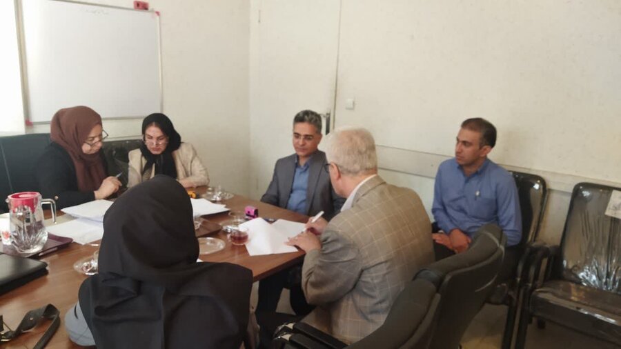 کمیته تخصصی ژنتیک در بهزیستی سنندج برگزار شد
