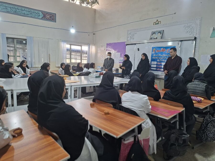 بهرهمندی ۱۸۰ دانشآموز دختر کامیارانی از آموزشهای طرح خاتم